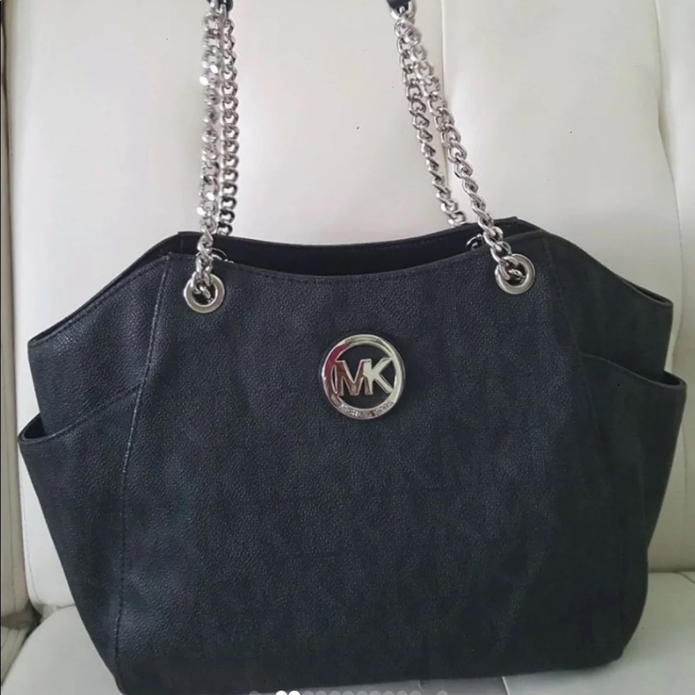 Stunning Michael Kors